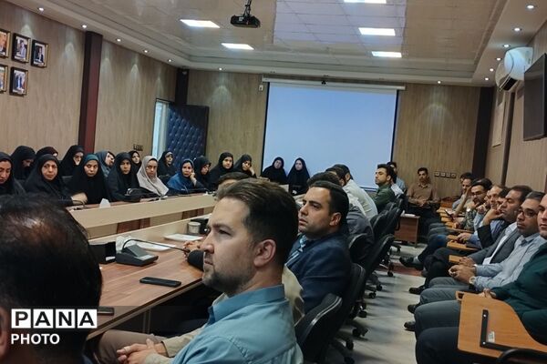 آیین تجلیل از فعالان حوزه پرورشی در بهارستان دو