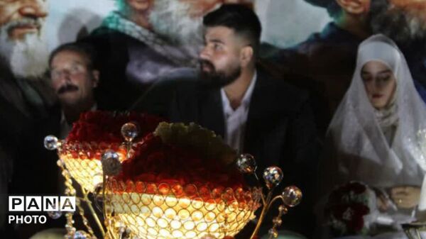عقد سه زوج جوان در دل راهپیمایی مردمی، آغاز  زندگی مشترک با عطر همدلی و اتحاد