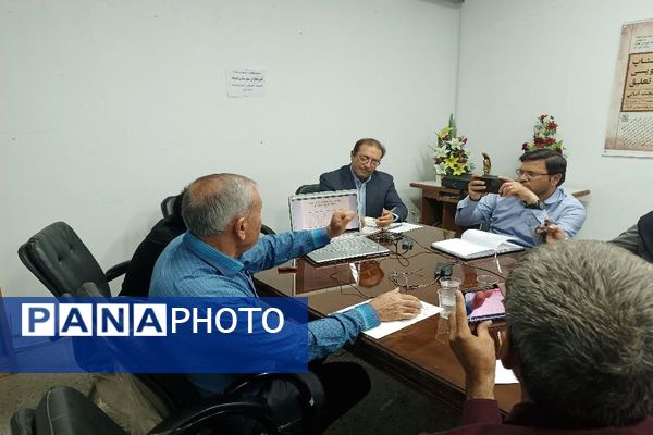 نشست هفتگی خبرنگاران گناباد با محوریت بحران کم‌آبی 