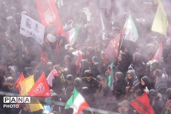 حماسه وفاداری بیعت در پایتخت معنوی ایران؛ بدرقه میلیونی آقای شهید ایران در مشهد مقدس 