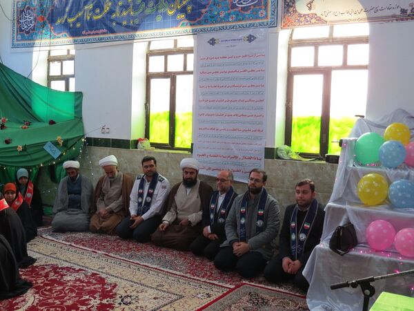 بازدید قائم مقام سازمان دانش‌آموزی از دانش‌آموزان پیشتاز معتکف بام و صفی‌آباد
