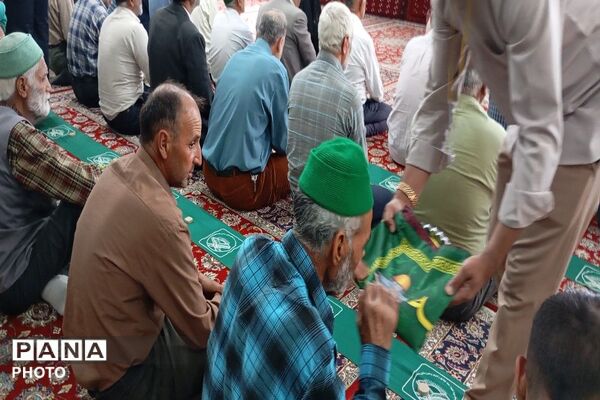 همبستگی مردم بار در اقامه نماز عبادی‌سیاسی جمعه