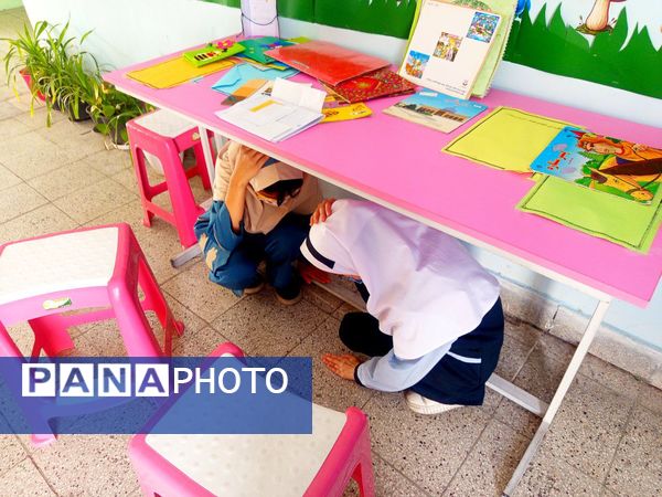 مانور زلزله در دبستان سمیه