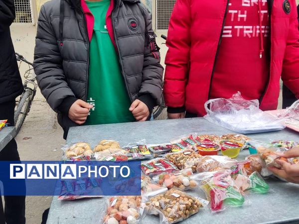 برپایی بازارچه دانش‌آموزی به‌مناسبت عید مبعث 