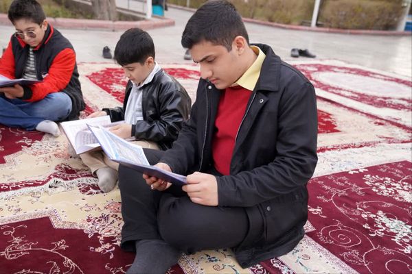 برگزاری ضیافت افطار سازمان دانش‌آموزی استان اصفهان