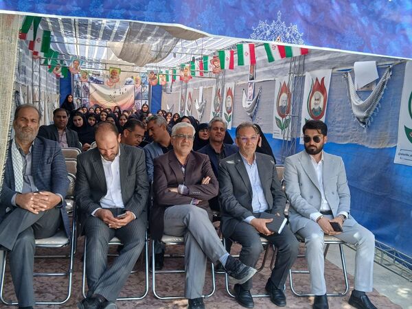  آیین تجدید میثاق دانش‌آموزان هنرستان امام حسن مجتبی (ع) با شهدای غواص دریادل