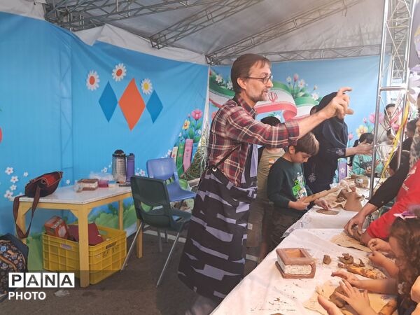 جشن روز جهانی کودک  در پارک مادر کرج 