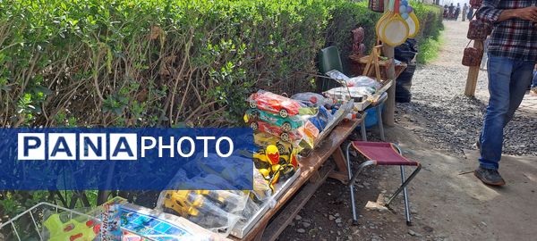 آیین باستانی سیزده بدر در دهکده ی  چوبی نیشابور