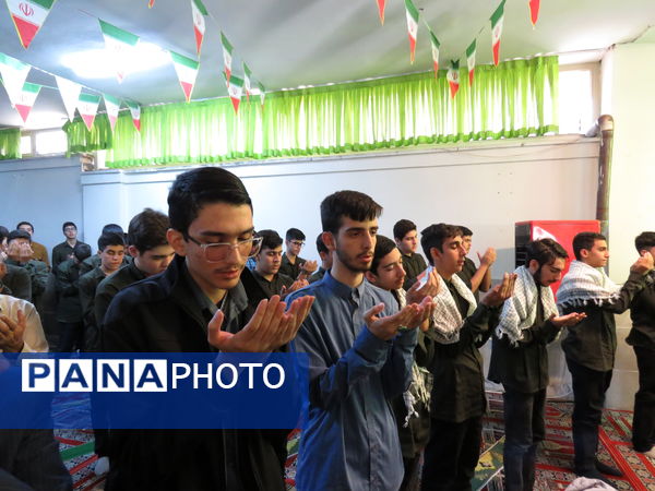زنگ نماز متمرکز استانی در دبیرستان شهید پناهی ناحیه 3 کرج  نواخته شد
