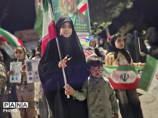 شامگاه دوازده فروردین؛شبی که طنین قدم های مردم رشتخوار،شهر را بیدار کرد