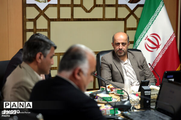 جلسه هماهنگی و هم افزایی بین دبیرخانه کمیسیون تخصصی توسعه آموزش عمومی قرآن کشور و معاونت آموزش متوسطه