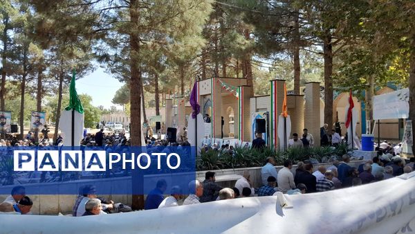 نماز جمعه در جوار شهدای بهشت فضل نیشابور 