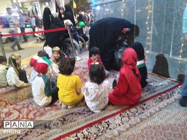 تجمع مردمی در میدان یاقوت ؛ هم‌صدایی مردم برای دفاع از خاک ایران