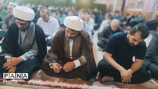 تجلی اتحاد و همبستگی در نماز جمعه فارسان