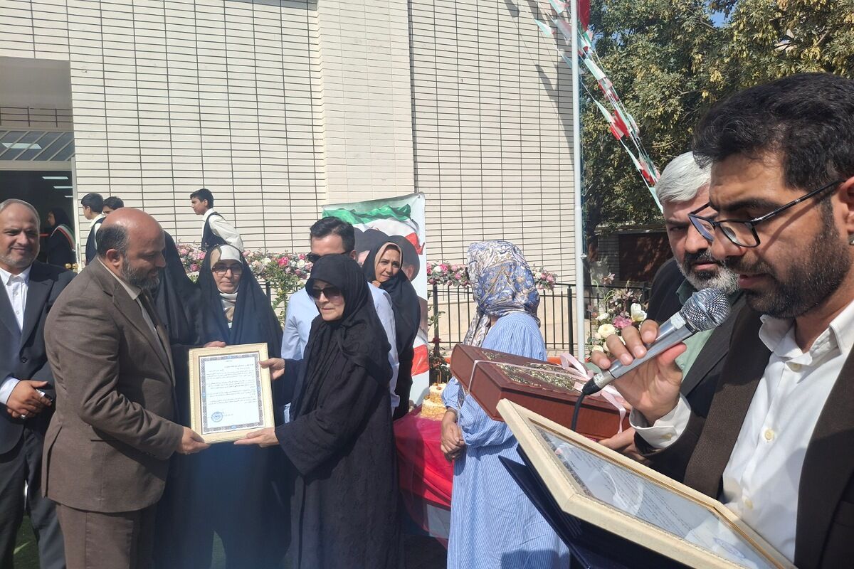 افتتاحیه مدرسه خیّری بانو منصوری در روستای زمان آباد 