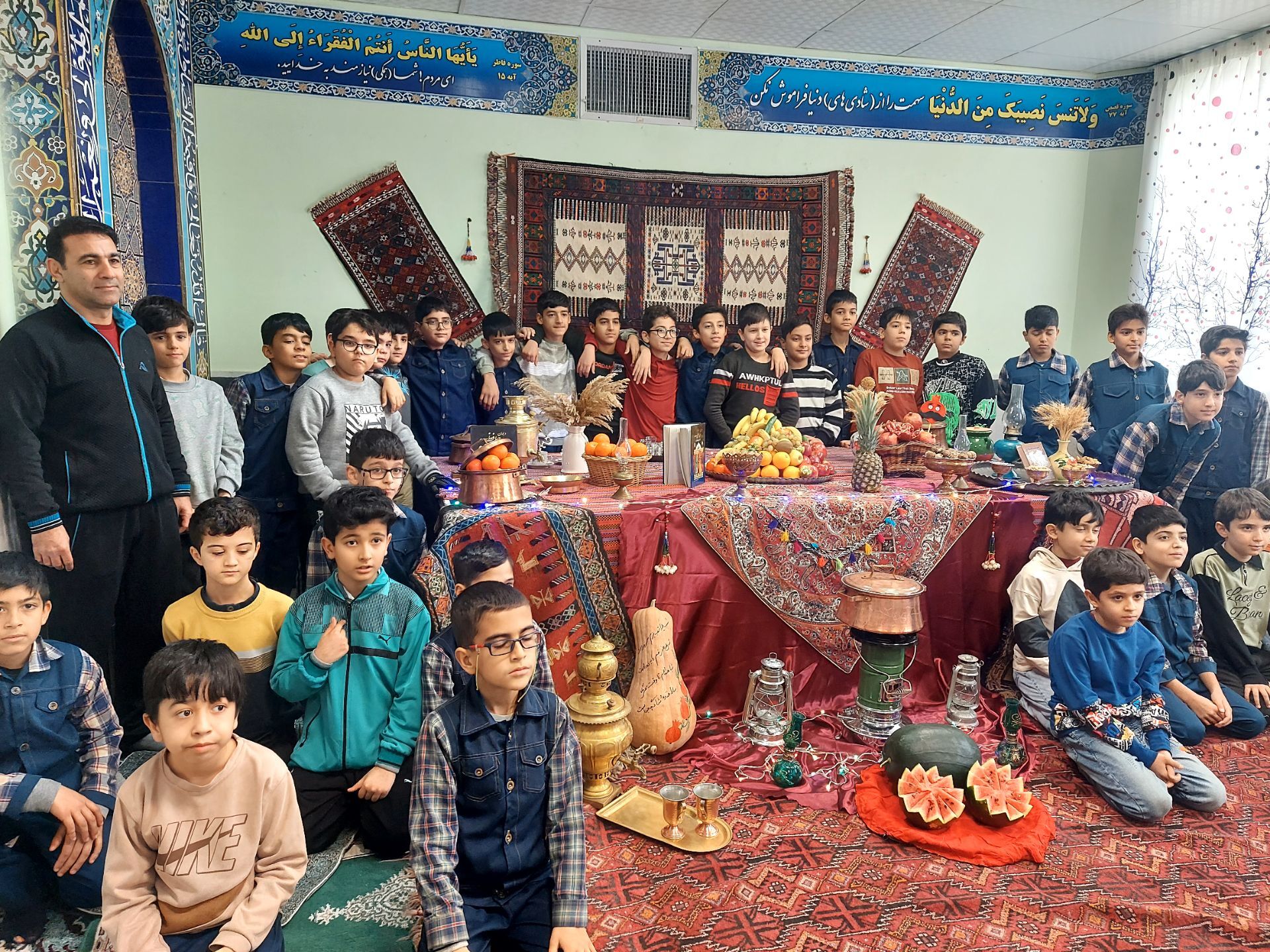 جشن یلدایی در مدرسه شهدای فرهنگی شهرستان شیروان