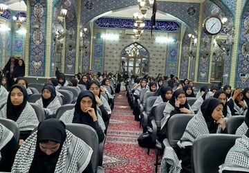 آیین بدرقه دانش‌آموزان به اردوی راهیان نور در بندرلنگه