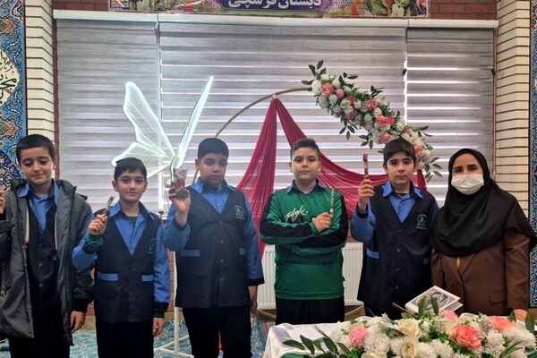 گرامیداشت روز مادر در مدارس اسلامشهر