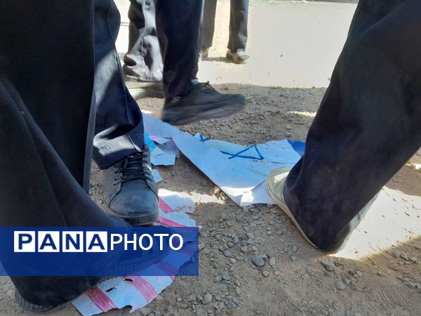 گرامیداشت سیزده آبان در دبیرستان مادرمهربان خلیل آباد