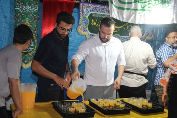 جشن و مهمانی کیلومتری عیدغدیرخم در بندرعباس