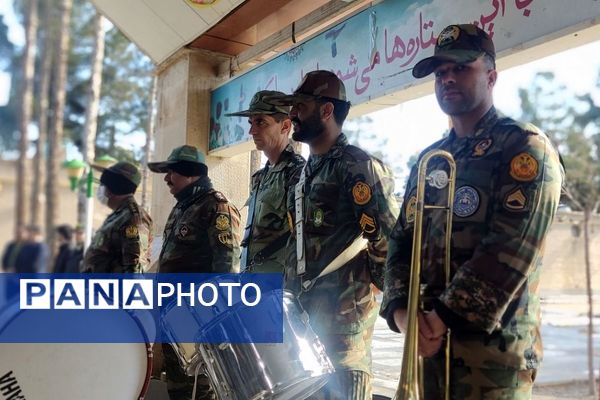 آیین گلباران مزار شهدا با حضور مسئولان شهرستان رباط‌کریم