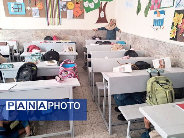 مانور سراسری زلزله در دبستان سمیه