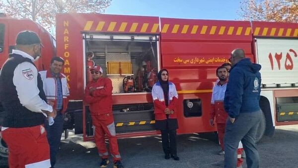 برگزاری مانور زلزله در مدرسه دانش سی سخت 