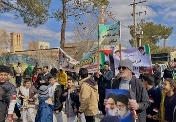 تجدید پیمان مردم اشکذر با آرمان انقلاب اسلامی 