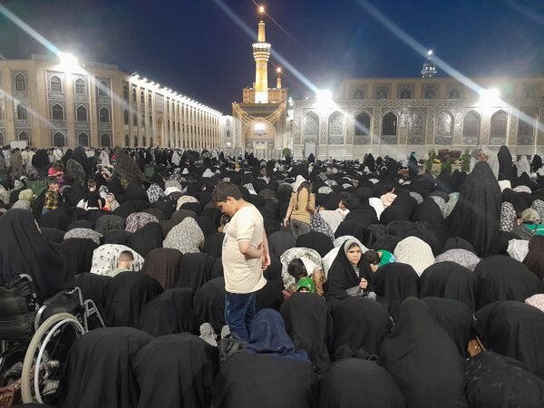 شب میلاد امام هشتم شعیان در حرم مطهر رضوی