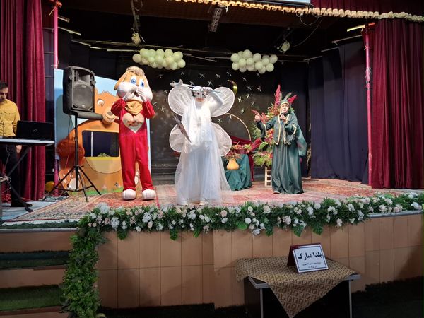 جشن یلدا ۱۴۰۴ در مدرسه ۱۷ شهریور شهرستان بجنورد 