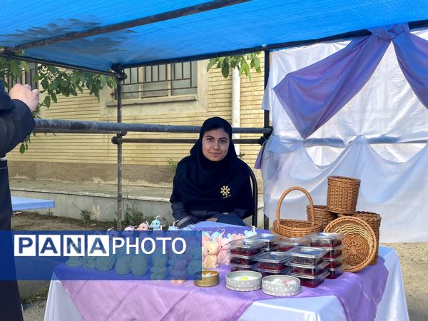 برگزاری بازارچه کسب‌ و کار دانش‌آموزی جشنواره نوجوان خوارزمی در الیگودرز