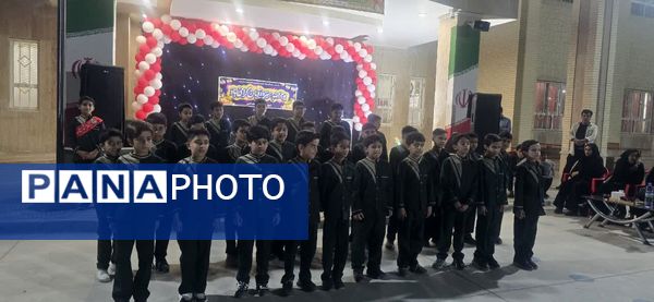 برگزاری جشن روز دانش‌آموز در دبستان شاهد غدیر بافق