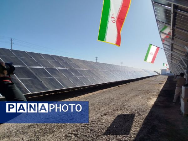 خراسان رضوی میزبان جهش انرژی پاک؛ افتتاح و کلنگ‌زنی پروژه‌های خورشیدی با حضور استاندار