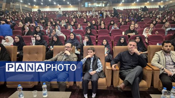 همایش طلایه‌داران دانش و بینش منطقه ۱۶