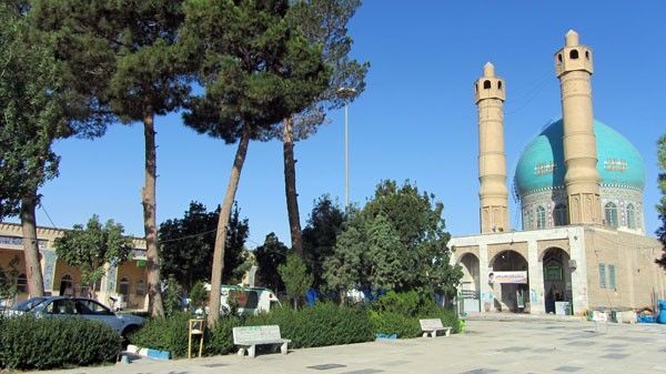 مرقد مطهر بی‌بی‌سکینه(س) در صفادشت مأمن امنی، برای دلدادگان اهل بیت(ع) بشمار می‌رود