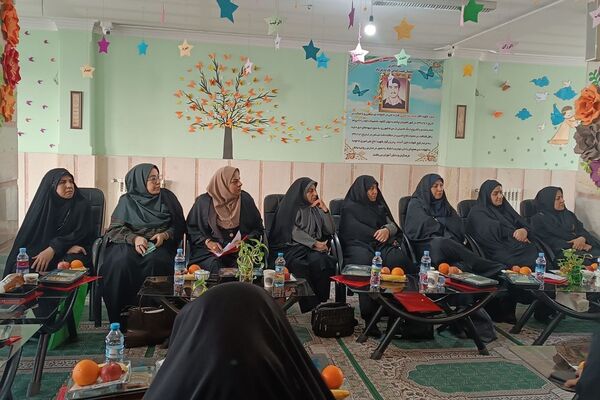 حضور مدیران مدارس ابتدایی ناحیه دو شهرری در جلسه قطبی مدیران 