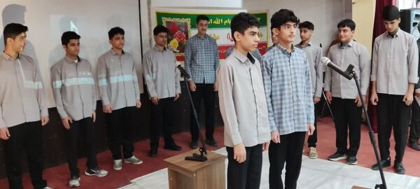 برگزاری اولین جشنواره شهرستانی سرود فجر در گالیکش
