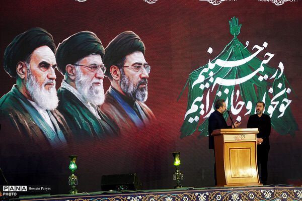 اجتماع بزرگ مادران و شیرخوارگان عاشورایی در مصلی امام خمینی(ره)
