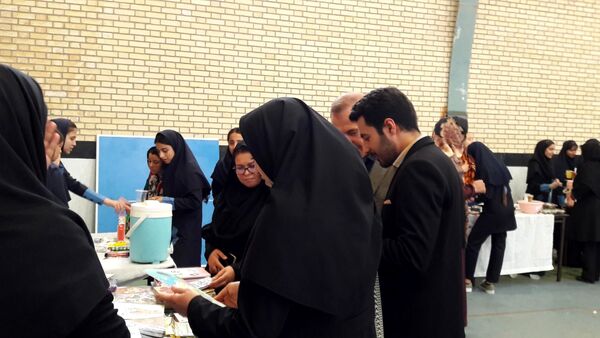برپایی بازارچه مدرسه‌ای در مجتمع عشایری امید انقلاب