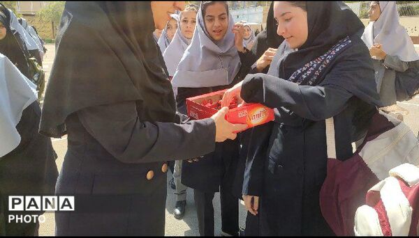 برگزاری جشن جوانه ها در دبیرستان سرآمدصدیقه (س)