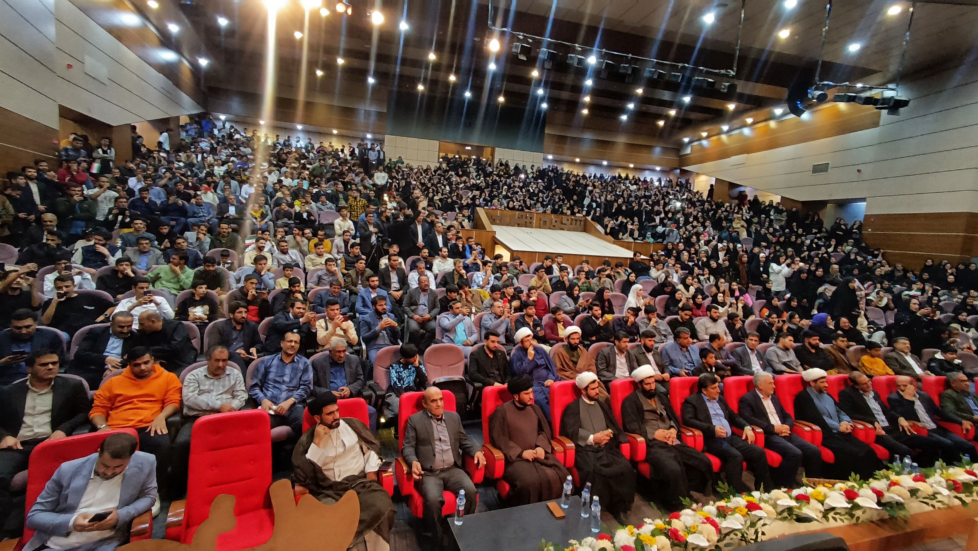 بی‌توجهی به ازدواج و فرزندآوری تهدیدی برای آینده جامعه است