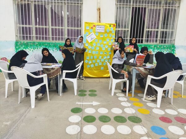 زنگ کتاب و کتابخوانی در مدرسه شهید نجفی فدافن به صدا درآمد