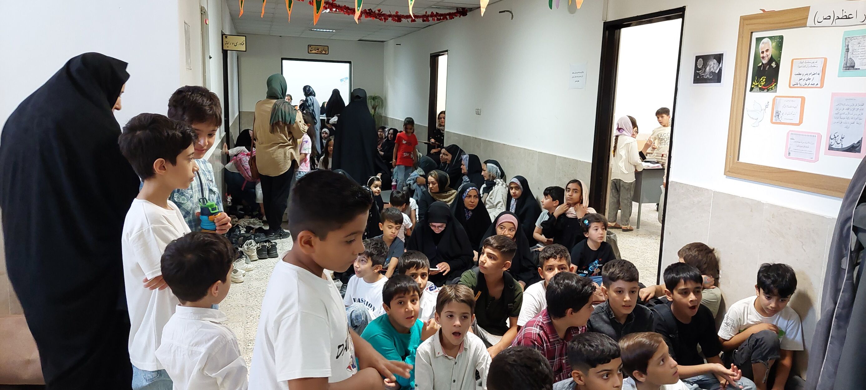 جشن عید غدیر وتقدیر از دانش آموزان توسط کانون فرهنگی هنری شهید مطهری شهر آشخانه