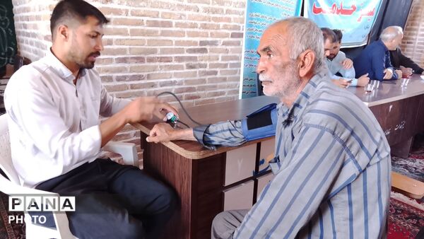 میز خدمت در مسجد جامع شهرستان نیشابور 
