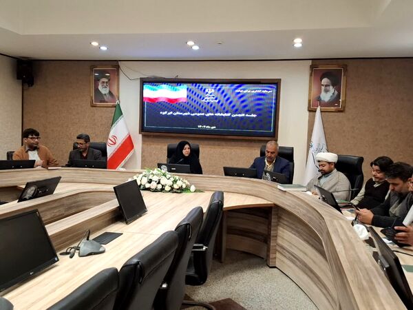 جلسه انجمن کتابخانه‌های عمومی شهرستان ابرکوه