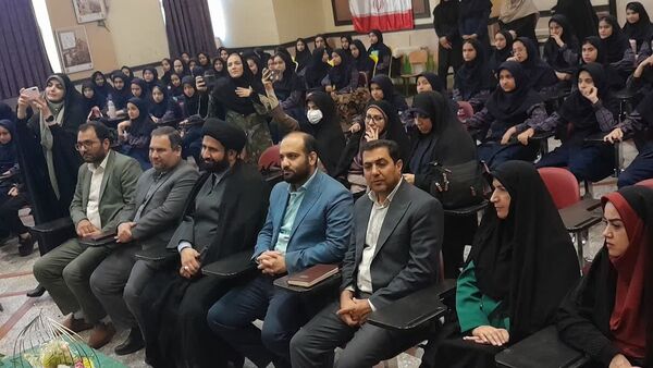 افتتاح طرح «مصباح‌الهدی و امام‌شناسی» در منطقه ۱۰ با حضور مسئولان فرهنگی و آموزشی