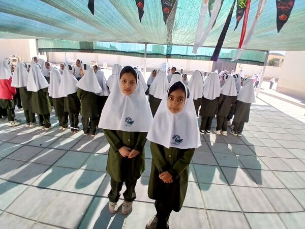 ایستگاه خیاطی صلواتی در مدرسه زینب(س) شهرستان مروست