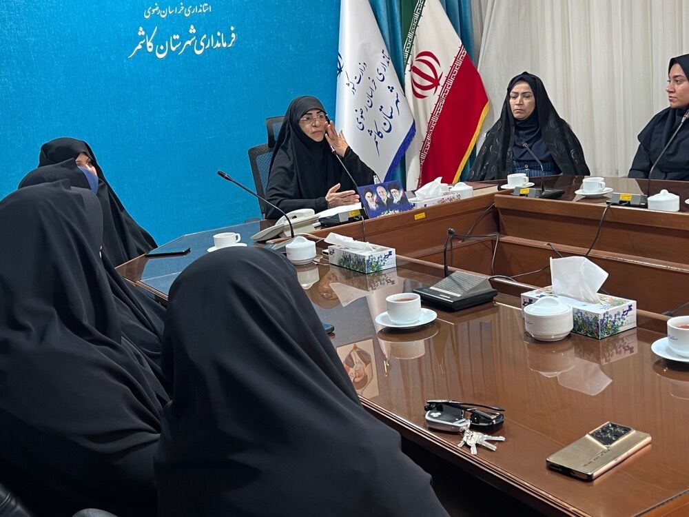 کارگروه دائمی  دختران نوجوان  شهرستان کاشمر 