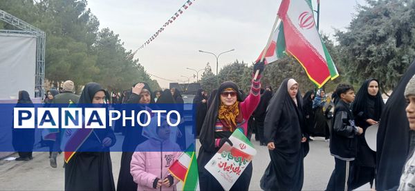 ۲۲ بهمن؛ تجلی حضور نسل‌ها در سالروز پیروزی انقلاب اسلامی 