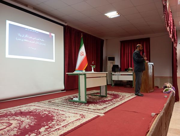 برگزاری جلسه آموزشی دانش‌آموز خبرنگاران پانا در منطقه پردیس